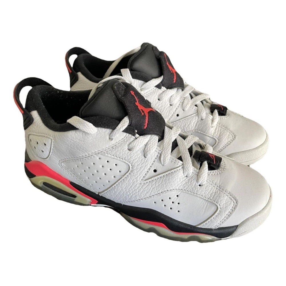 Nike Air Jordan Retro Sneakers